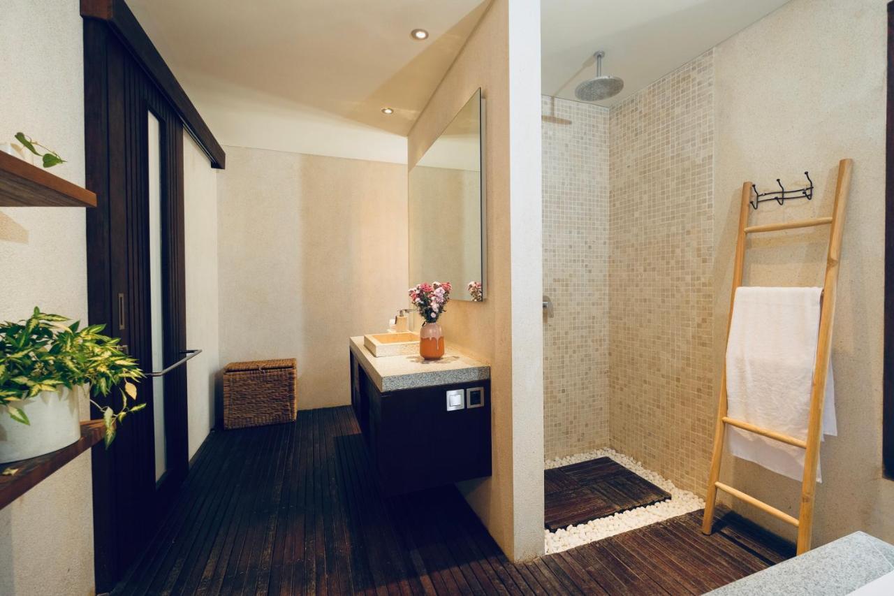 ג'ימבאראן Sunset Palms Beach Villa מראה חיצוני תמונה